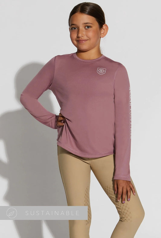 Model in mauve sun shirt