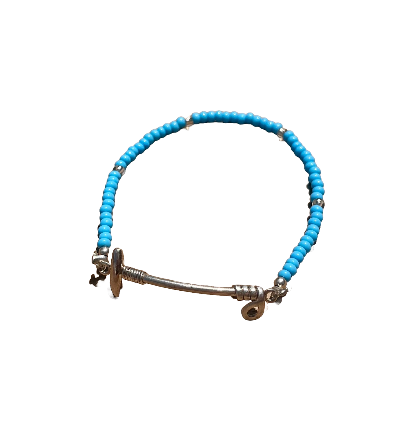 Bracelet with turquoise beads and silver mallet charm