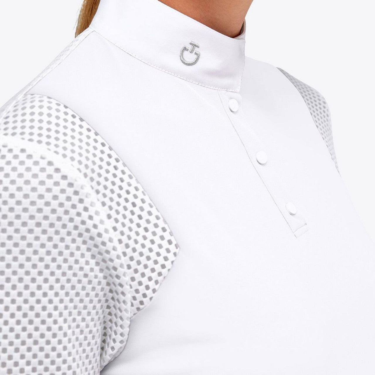 Model wearing white competition polo