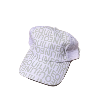 Trucker hat in white with logo