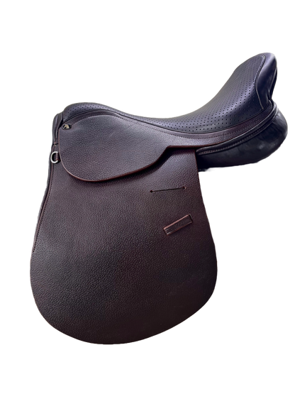 Saddle left view