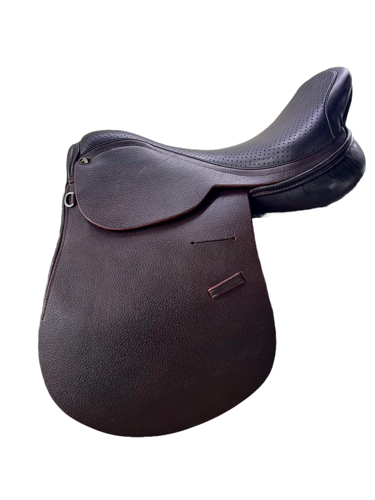 Saddle left view