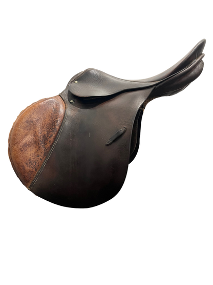 Left view of saddle