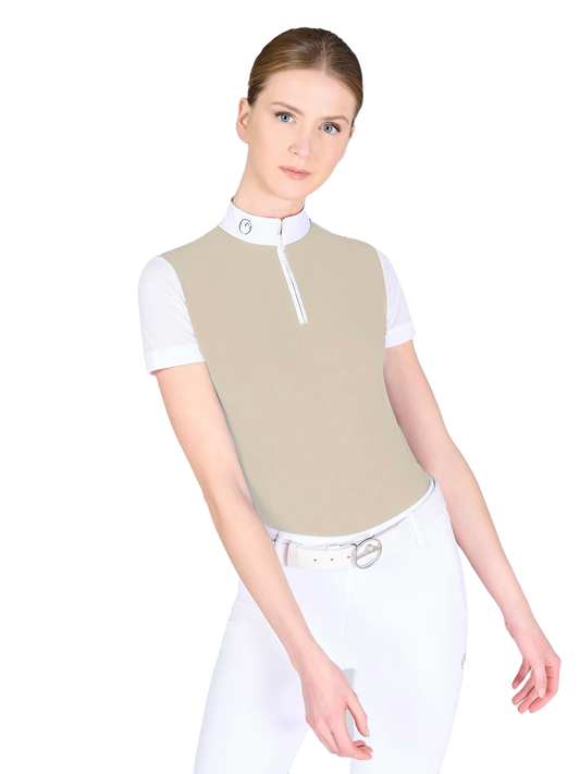 Model in beige short-sleeve show shirt